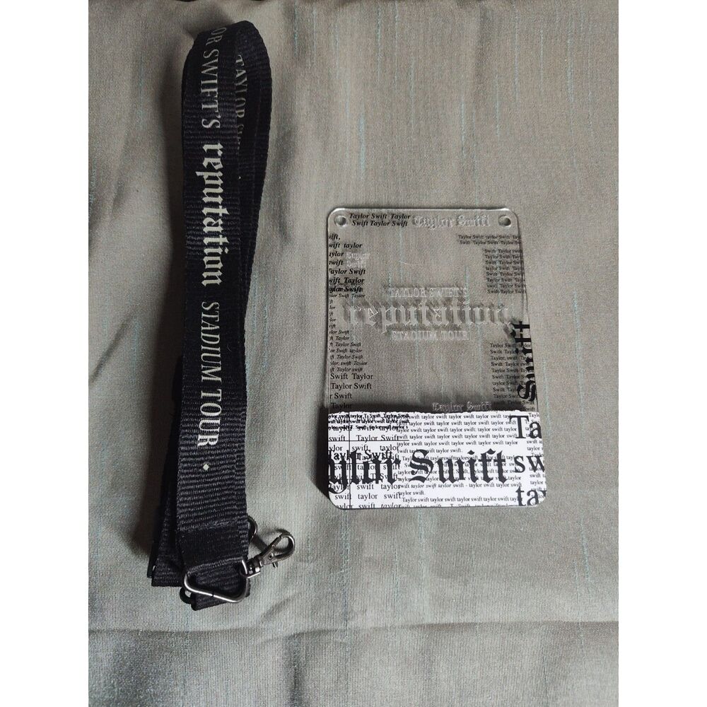 Taylor Swift Reputation Stadium Tour VIP Light Up Lanyard Memorabilia